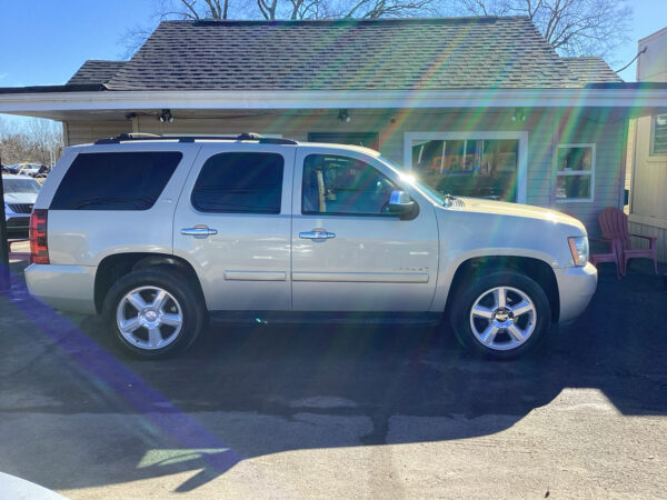 2008 Chevrolet Tahoe 1500 - Image 4