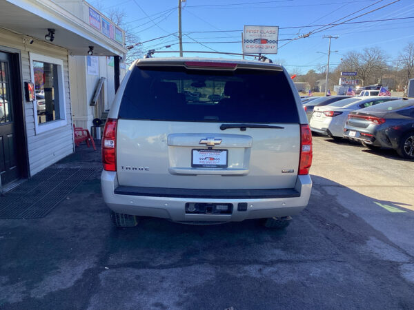 2008 Chevrolet Tahoe 1500 - Image 3