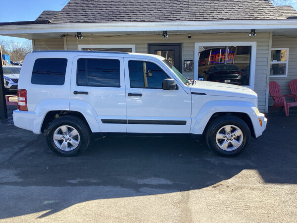 2012 Jeep Liberty Sport 4WD - Image 5