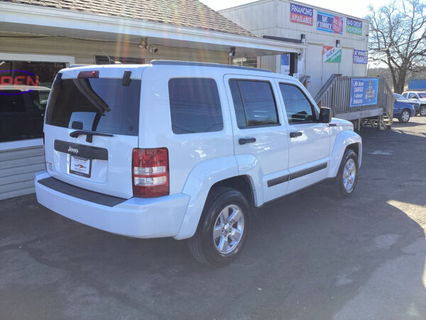 2012 Jeep Liberty Sport 4WD - Image 4