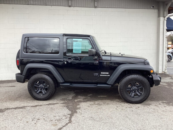 2016 Jeep Wrangler SPORT - Image 2