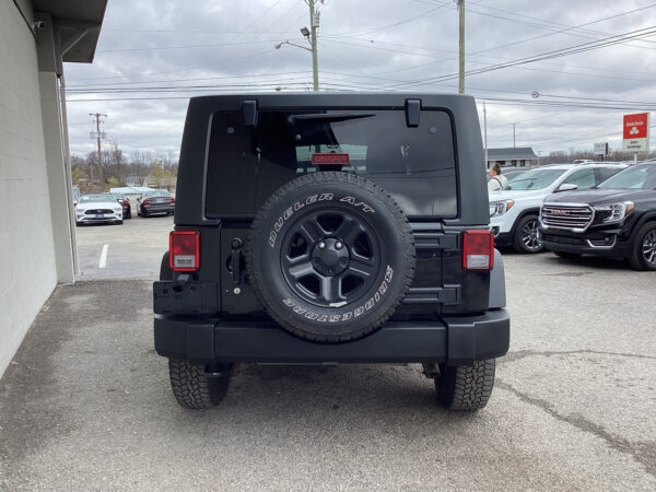 2016 Jeep Wrangler SPORT - Image 4